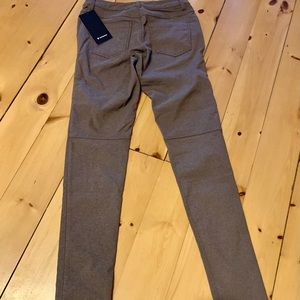 Lululemon ABC pant. NWT Men’s 30 waist 34 length